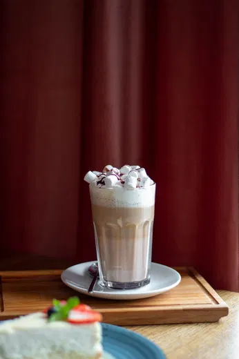 ICE латте в Coffe Club - фото позиции меню кафе