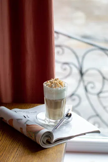 Латте в Coffe Club - фото позиции меню кафе