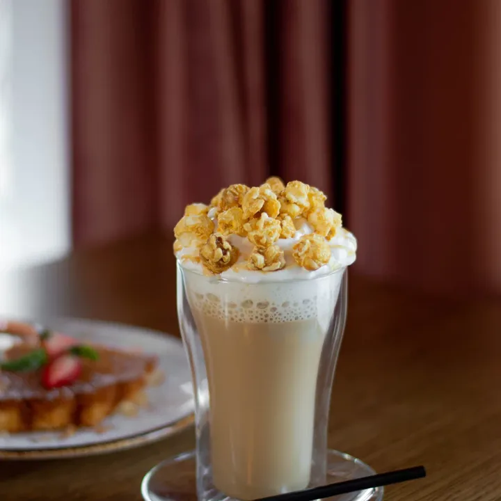 Раф попкорн в Coffe Club